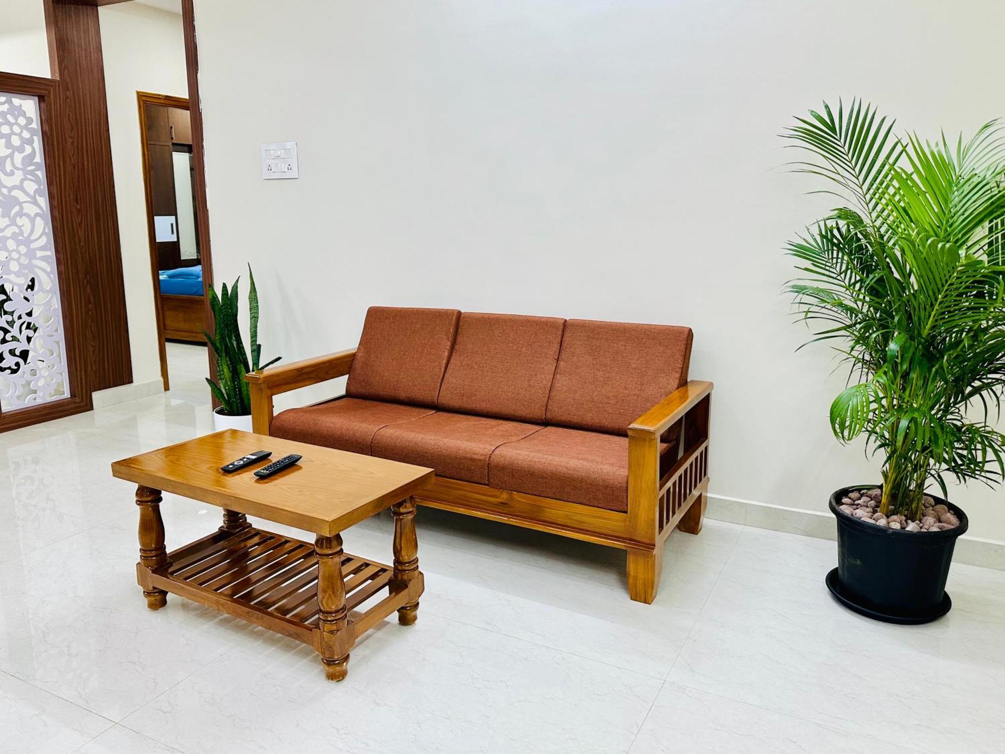 Truelife - 3Bhk Family Suites - Ps4 Pure Veg Restaurant On The Way To Balaji Temple - 2500 Sft Large Signature Apartment - Modular Kitchen - Super Fast Wifi, Smart Tv, 250 Jio Channels - Parking - Easy Access To All Temples - Top Service With Lots Of טירופאטי מראה חיצוני תמונה