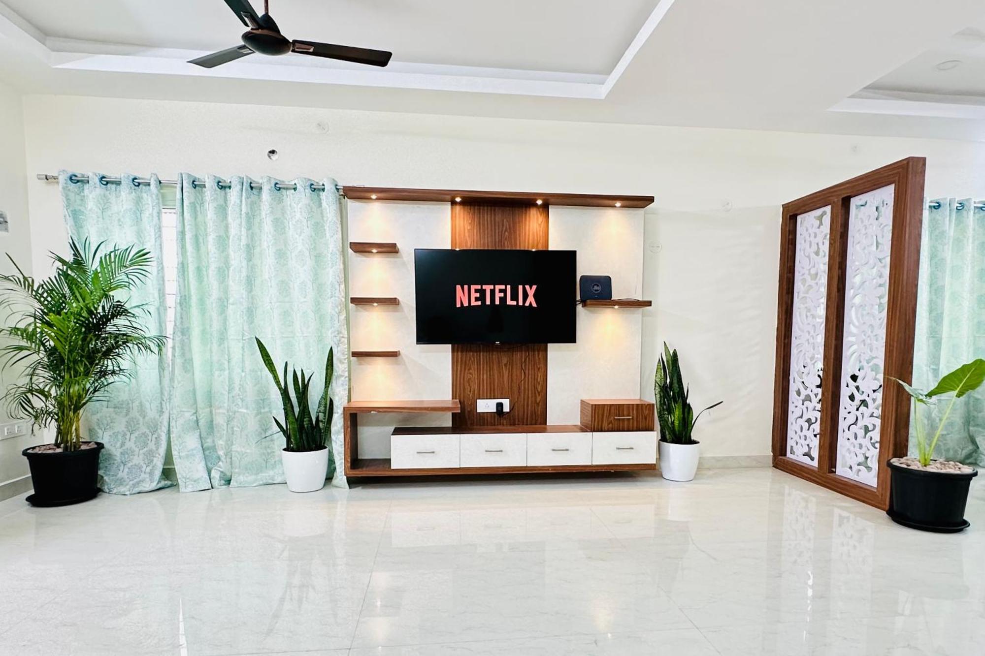 Truelife - 3Bhk Family Suites - Ps4 Pure Veg Restaurant On The Way To Balaji Temple - 2500 Sft Large Signature Apartment - Modular Kitchen - Super Fast Wifi, Smart Tv, 250 Jio Channels - Parking - Easy Access To All Temples - Top Service With Lots Of טירופאטי מראה חיצוני תמונה