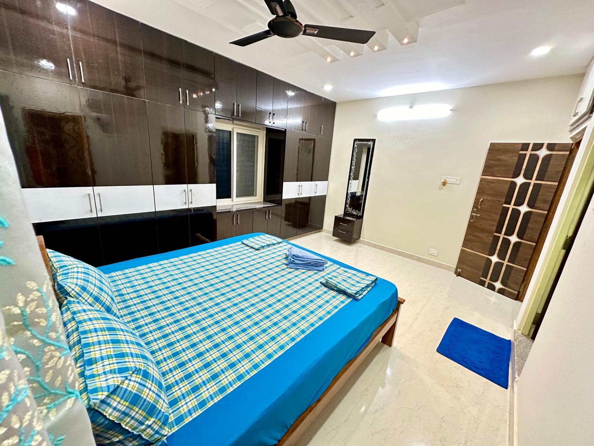 Truelife - 3Bhk Family Suites - Ps4 Pure Veg Restaurant On The Way To Balaji Temple - 2500 Sft Large Signature Apartment - Modular Kitchen - Super Fast Wifi, Smart Tv, 250 Jio Channels - Parking - Easy Access To All Temples - Top Service With Lots Of טירופאטי מראה חיצוני תמונה